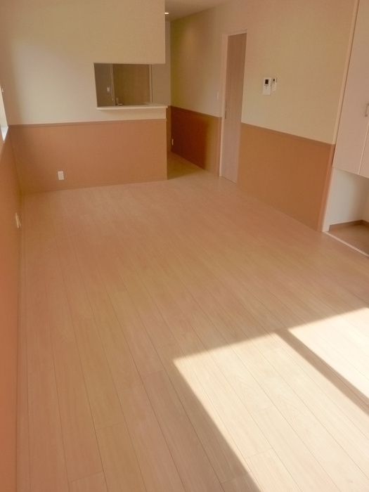 Living and room. Indoor pet specification