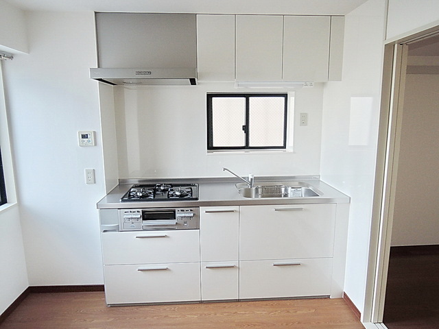 Kitchen. kitchen ・ 3 Pledge