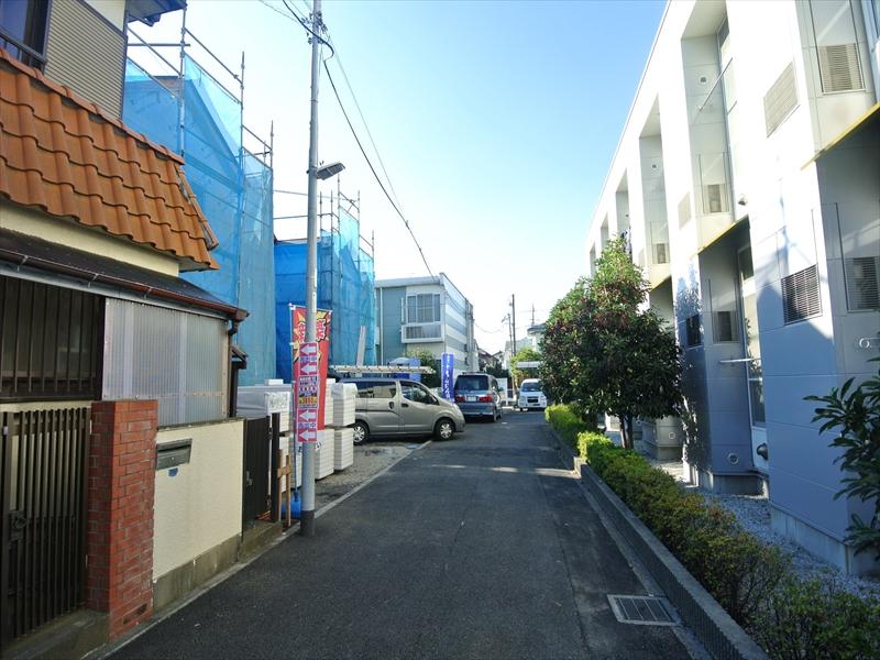 Local appearance photo. Local (12 May 2013) Shooting