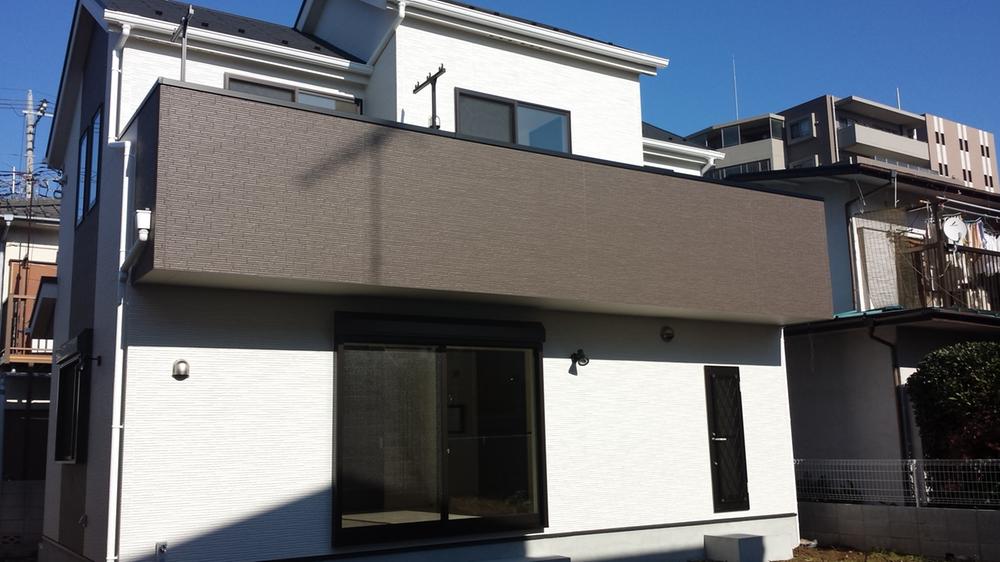 Local appearance photo. Local (12 May 2013) Shooting