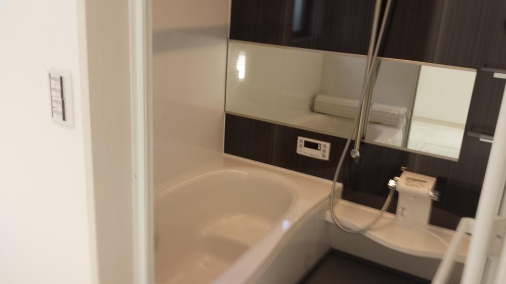 Bathroom. Bathroom (12 May 2013) Shooting