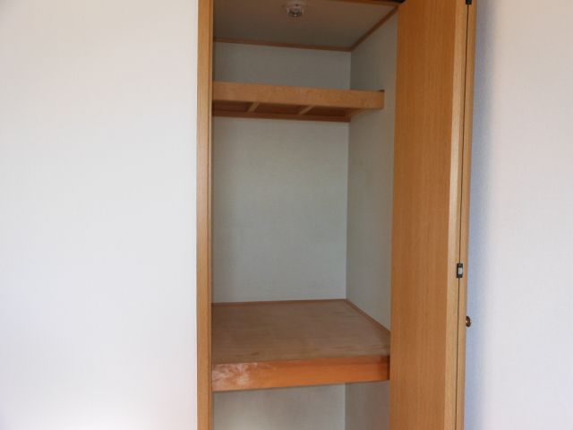 Receipt. There is also housed in the kitchen space