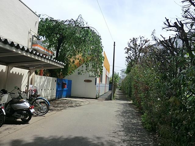 kindergarten ・ Nursery. Kurinomi to nursery school 460m