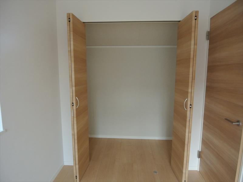 Receipt. Local (10 May 2013) Shooting