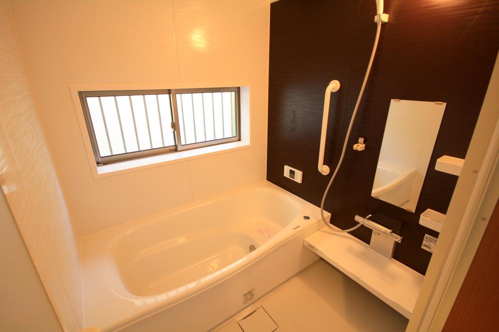 Same specifications photo (bathroom). Seller same specifications