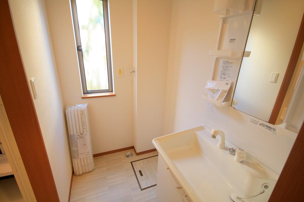 Same specifications photos (Other introspection). Seller same specifications