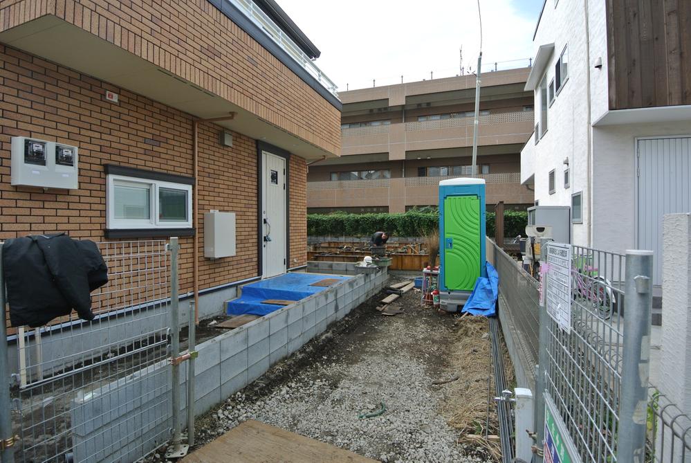 Local appearance photo. Local (10 May 2013) Shooting