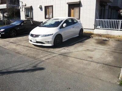 Parking lot. Site monthly parking, Sky there.