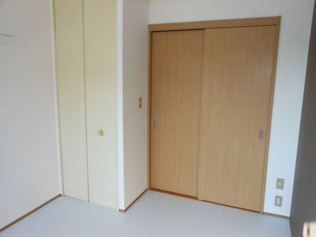 Living and room. Easy-to-use rooms