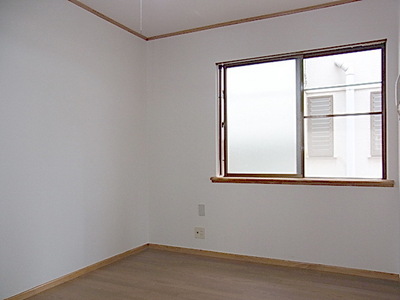 Living and room. Two-sided lighting Western-style 6 Pledge