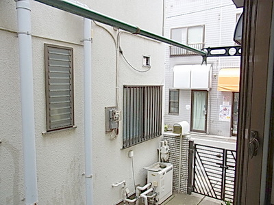 Balcony. Clothesline space