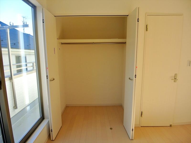 Receipt. Local (12 May 2013) Shooting