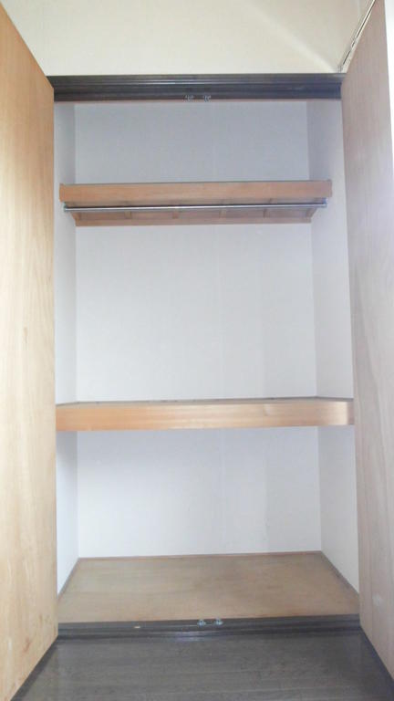 Receipt. Yes each room storage