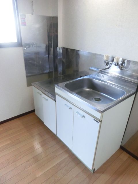 Kitchen. Two-burner gas stove installation Allowed