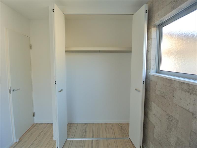 Receipt. Local (10 May 2013) Shooting