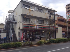 Convenience store. 260m to Seven-Eleven (convenience store)