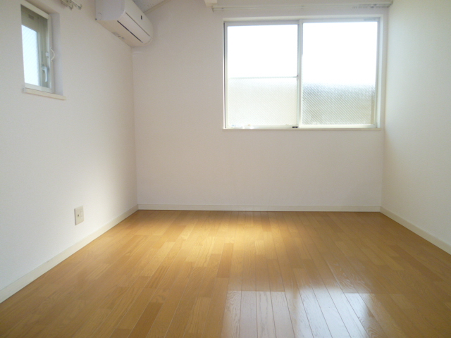 Living and room. 6 is a Pledge of Western-style rooms