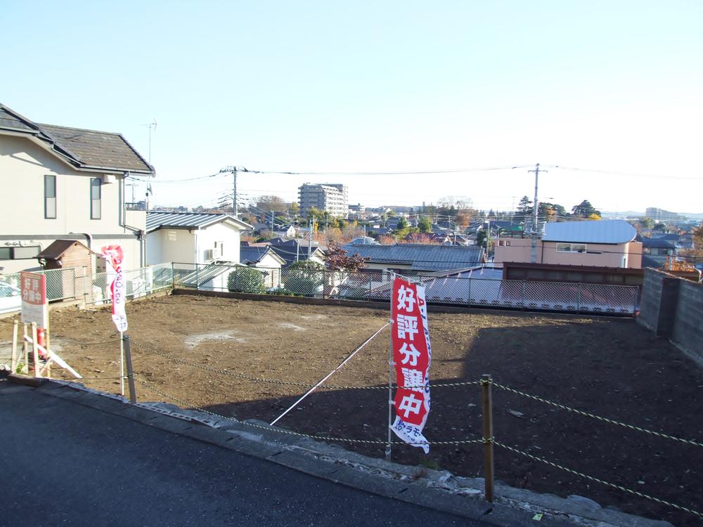 It is a sales area of ​​all two-compartment! 