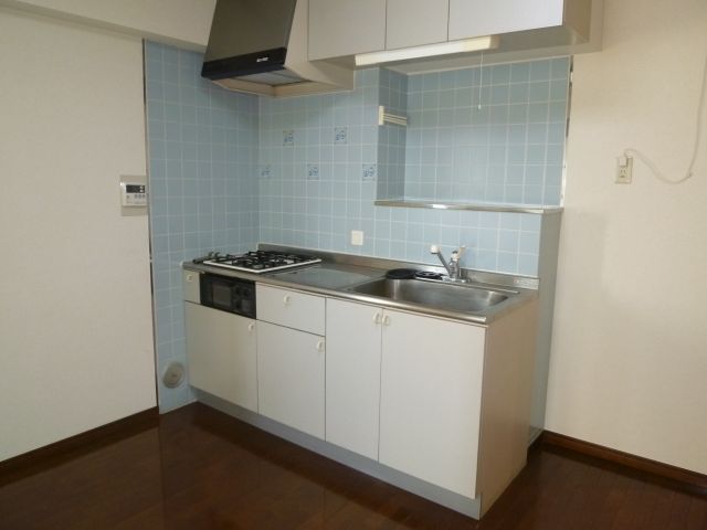 Kitchen. Two-burner stove is equipped with the system Kitchen. 