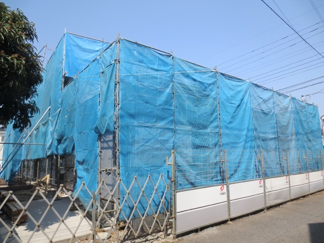 Building appearance. Good luck under construction