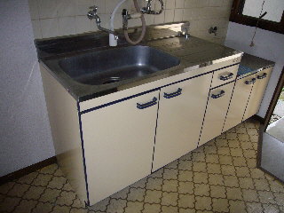 Kitchen. 2-neck is a gas stove can be installed kitchen