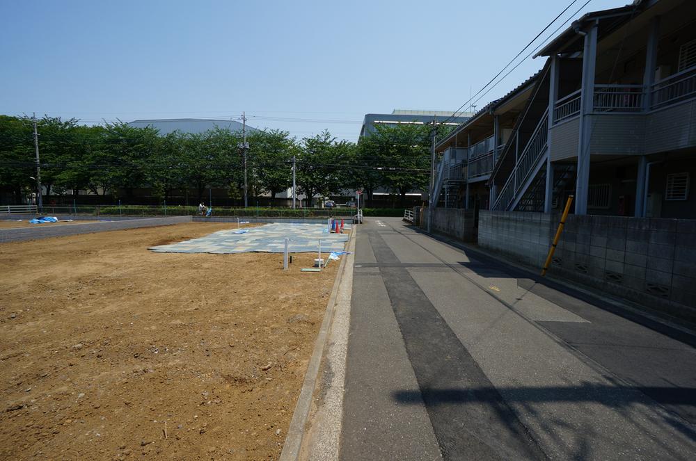 Local photos, including front road. Local (May 2013) Shooting