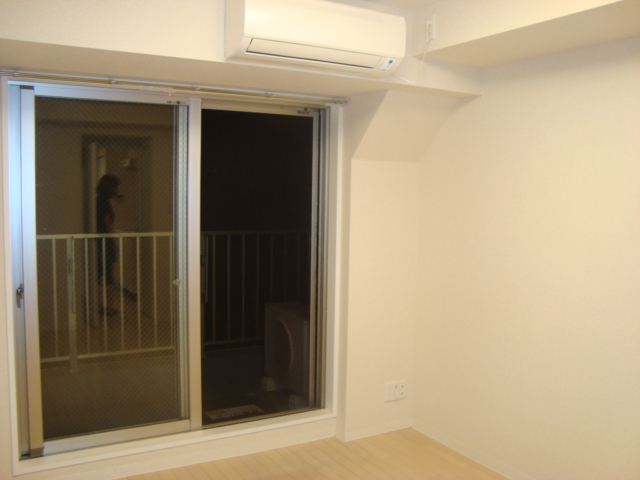 Living and room. ☆ There is a balcony of spread ☆