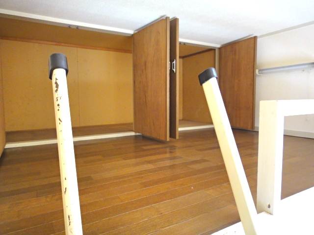 Other Equipment. Large storage in the loft