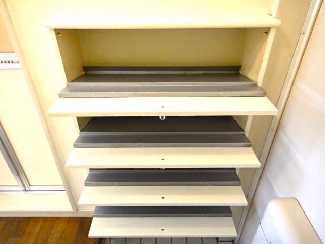 Receipt. With shoe box