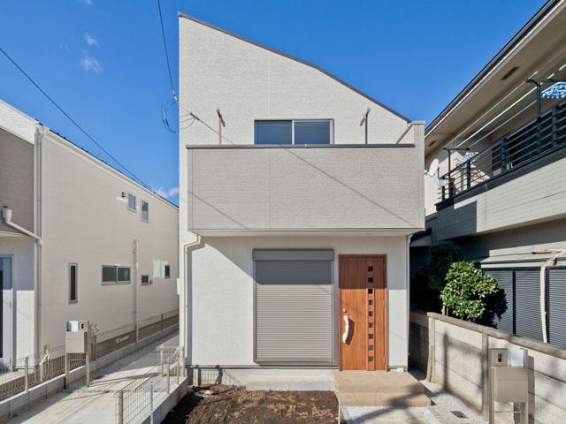 Local appearance photo. Local (11 May 2013) Shooting