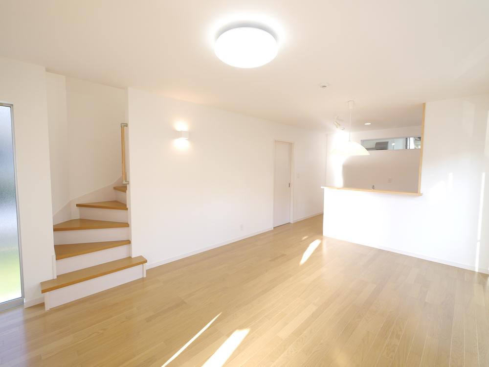 Living. Indoor (12 May 2013) Shooting