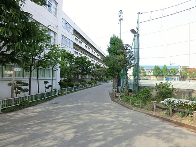 Junior high school. Kokubunji 1500m to stand first junior high school