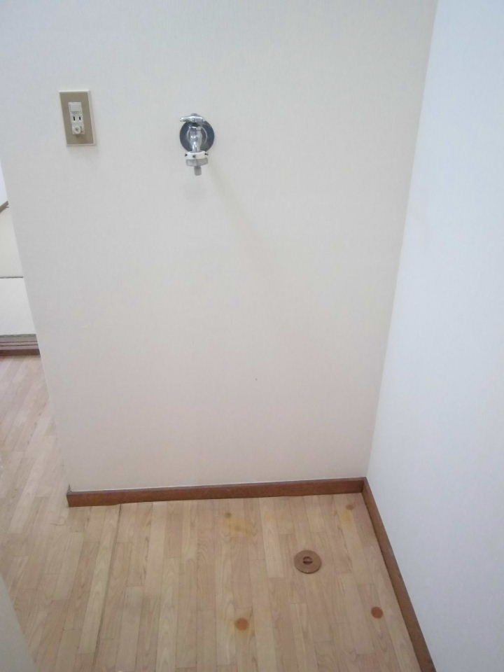 Other. Washing machine in the room