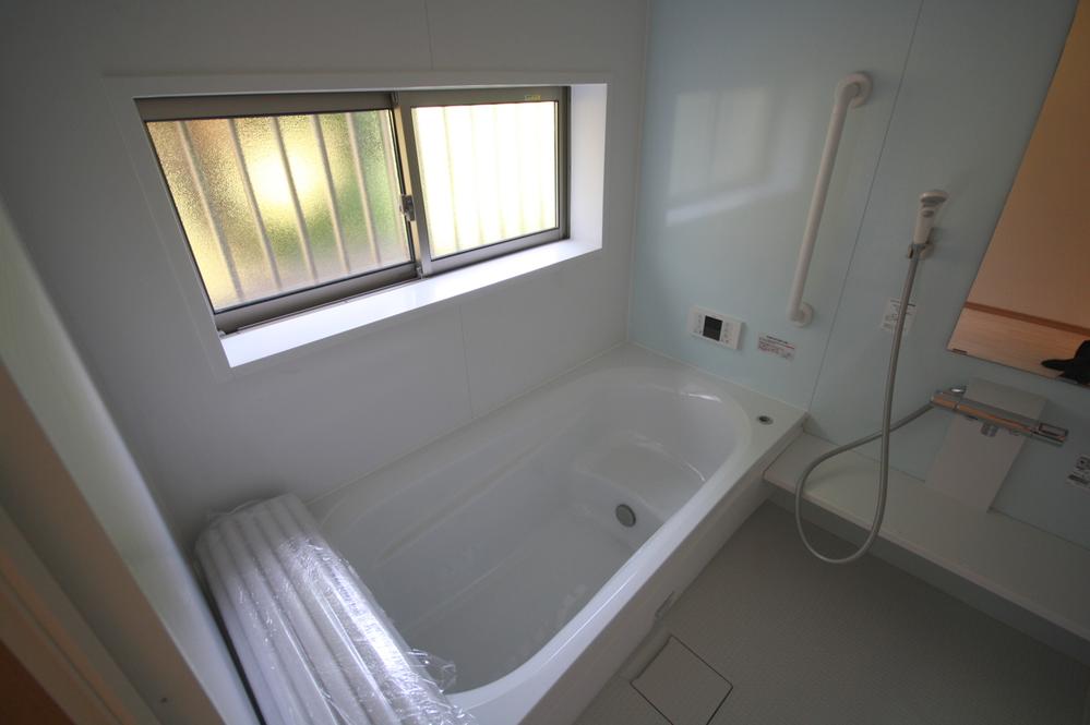 Same specifications photo (bathroom). Example of construction