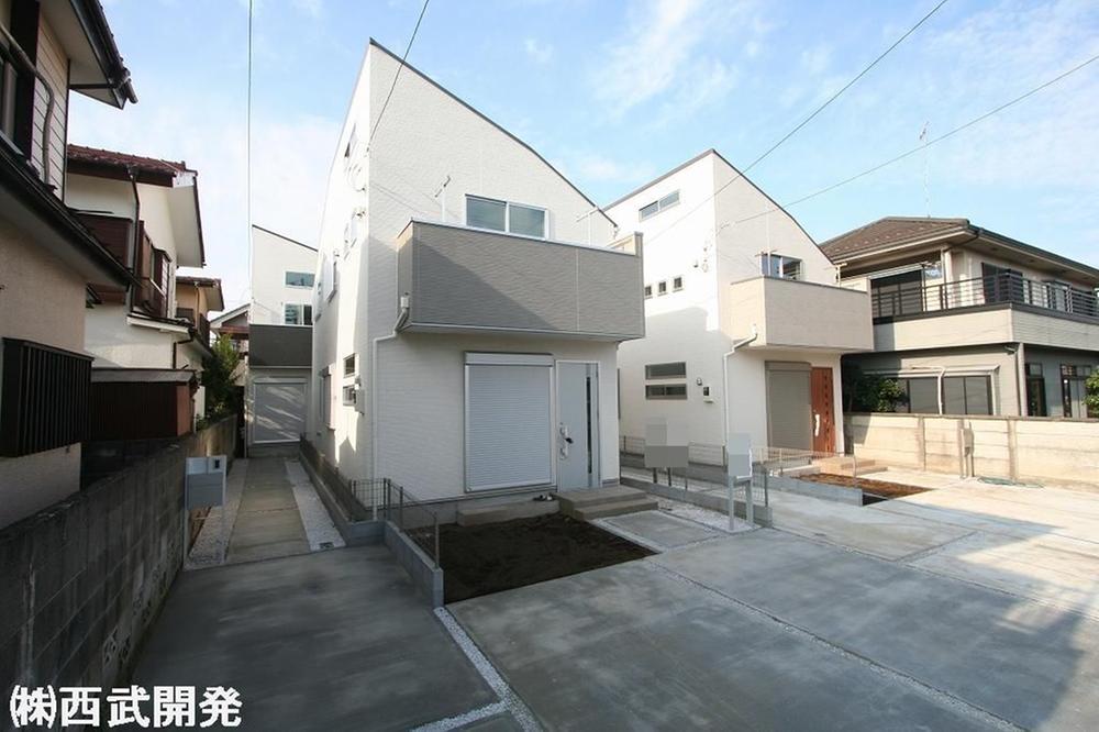 Local (11 May 2013) Shooting This selling local