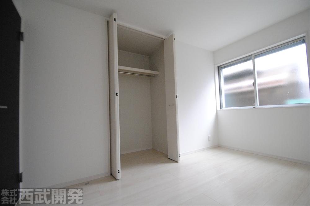 Non-living room. Building 2