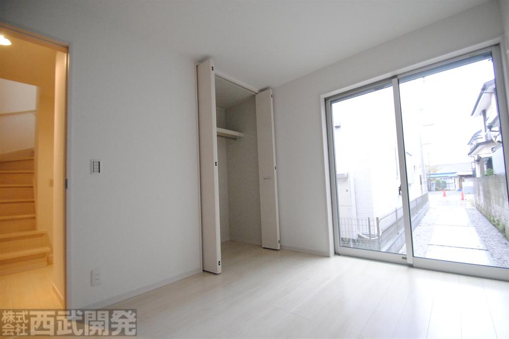 Non-living room. Building 2