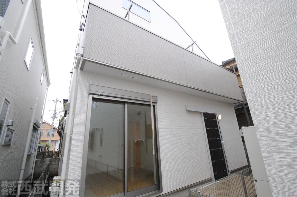 Local appearance photo. Local (August 2013) Shooting Building 3