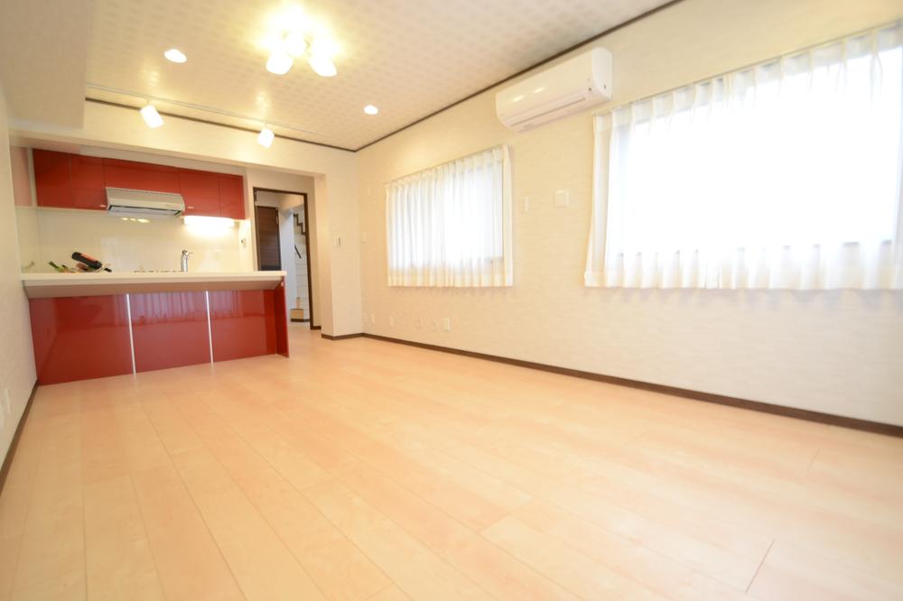 Other. Dining kitchen 14.7 Pledge