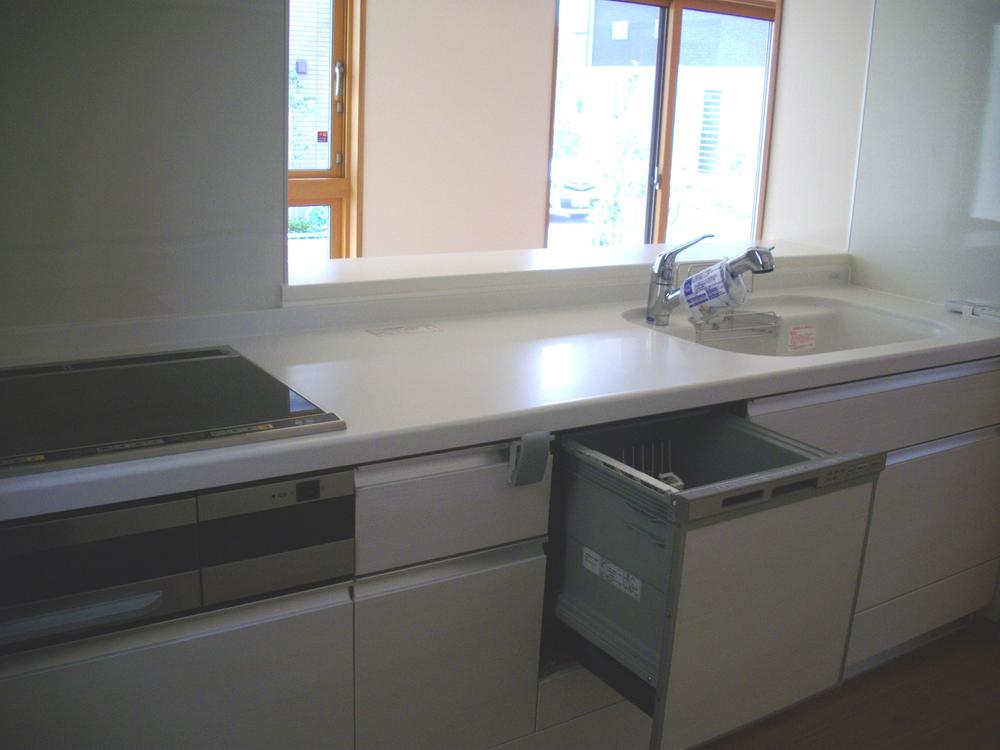 Kitchen. Indoor (July 2012) shooting