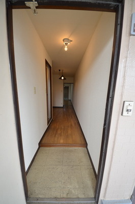 Entrance.  ☆ From the front door ☆