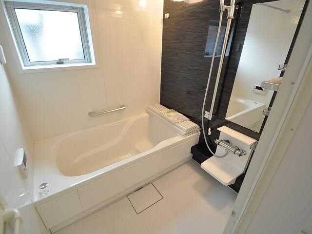 Bathroom. Kokubunji Higashitokura 1-chome Building 2 bathroom