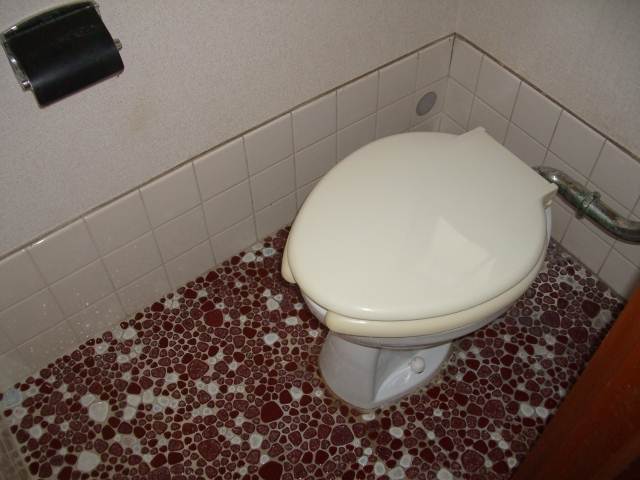 Toilet. Happy bus ・ Restroom