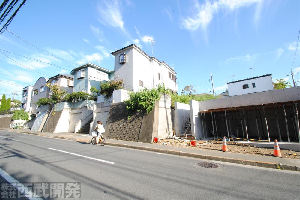 Local photos, including front road. Local (September 2013) Shooting