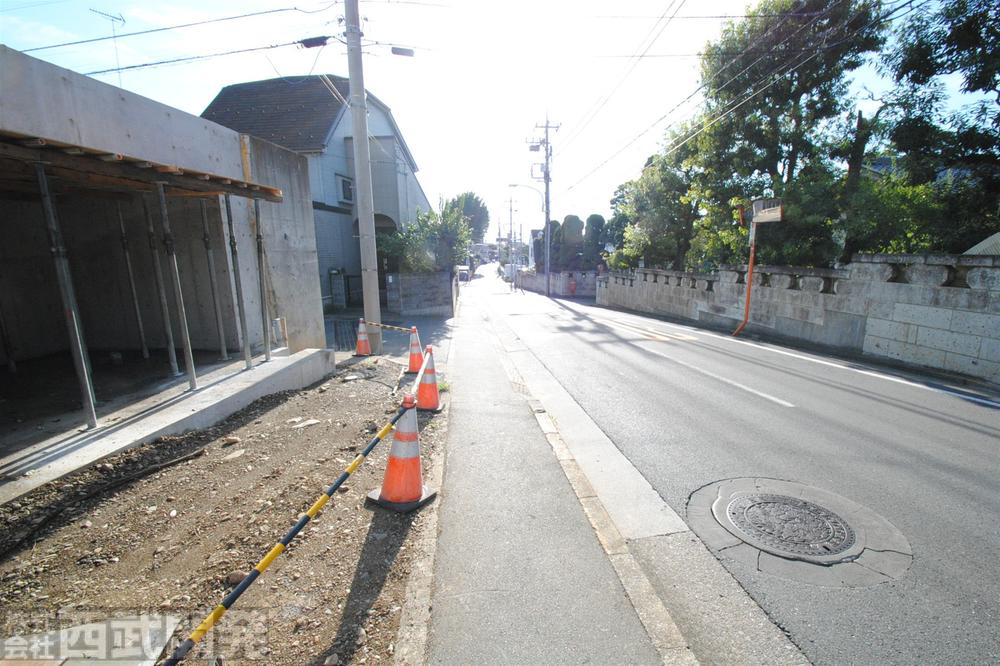 Local photos, including front road. Local (September 2013) Shooting