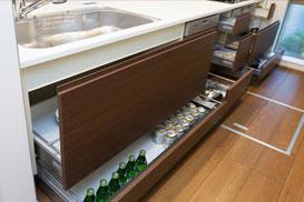 Other. Kitchen system housed, Such a drawer force is automatically adjusted, Adopt a soft-close feature that closes quietly slowly. It is possible to easily close with a light force, It is possible to prevent the finger scissors. (Same specifications)