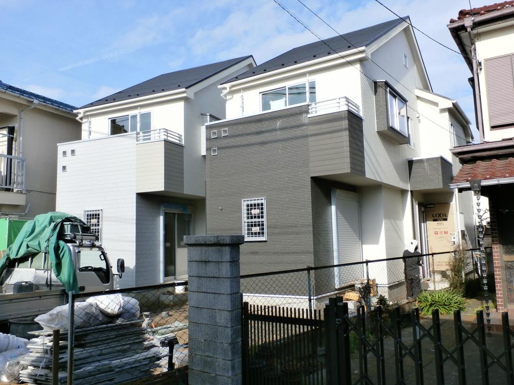 Local appearance photo. Local (12 May 2013) Shooting