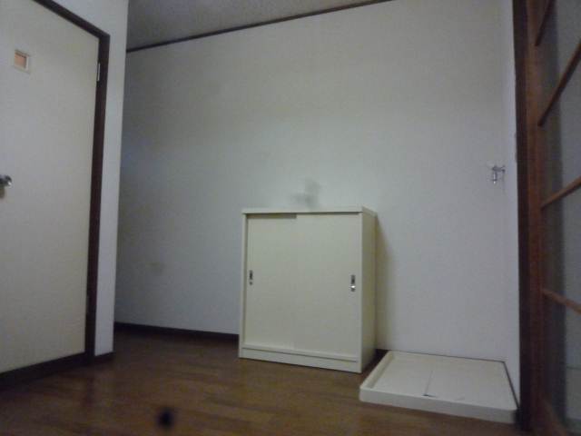 Other Equipment. Washing machine in the room equipped