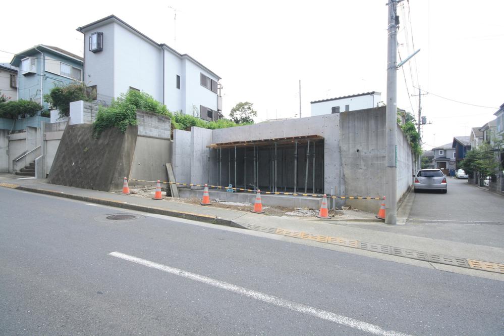 Local photos, including front road. Local Photos