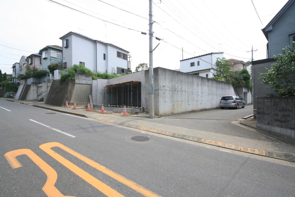 Local photos, including front road. Local Photos